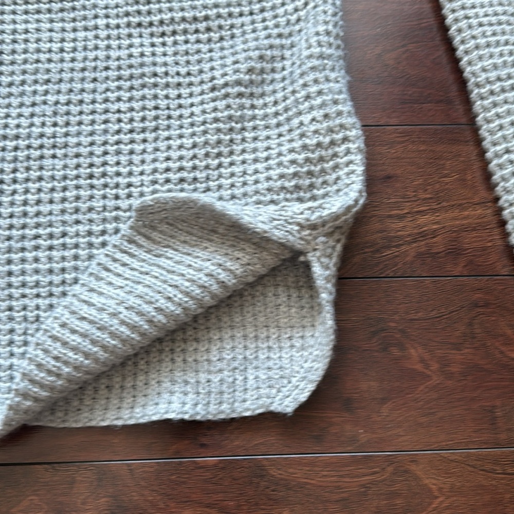 Dex Sweater - Picture 3 of 4